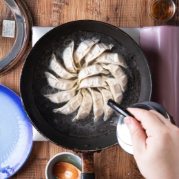 餃子のおいしい焼き方