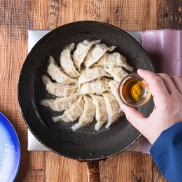 餃子のおいしい焼き方